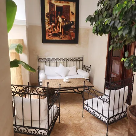 Riad Amira-3