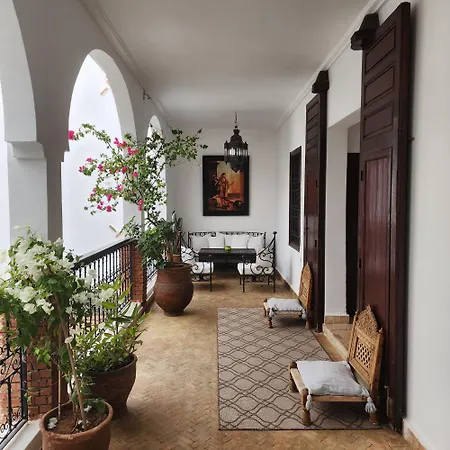 Riad Amira-2